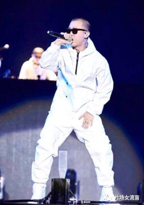 娱乐爆料嘻哈歌手是谁啊,娱乐爆料中的神秘嘻哈歌手身份大起底！